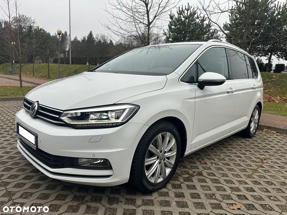 Volkswagen Touran - 38