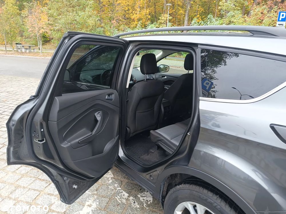 Ford Kuga - 19