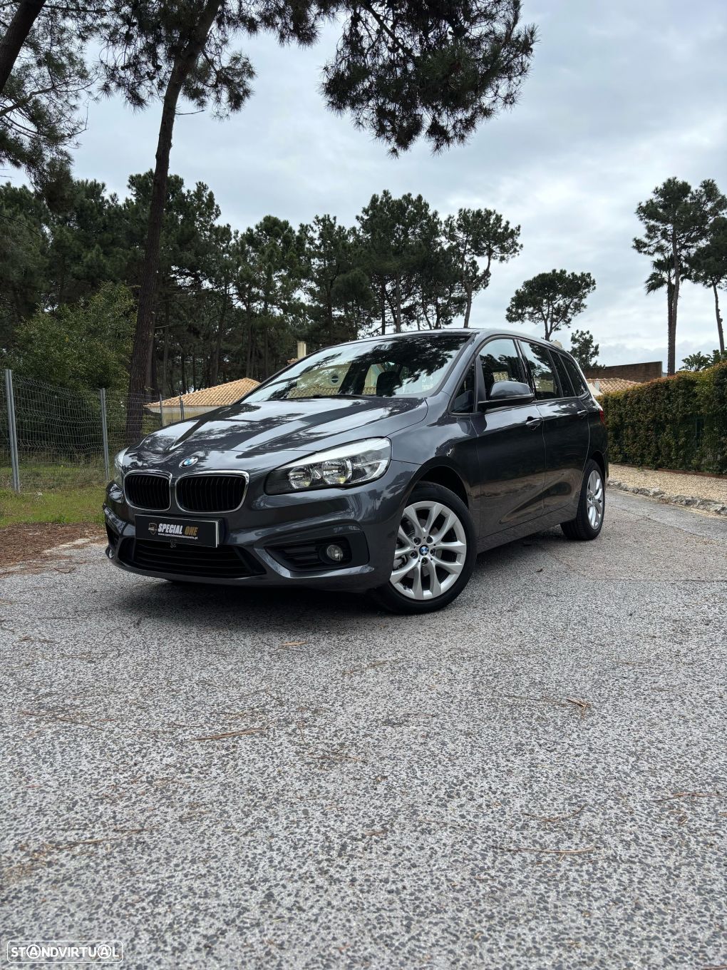 BMW 216 Gran Tourer d - 1