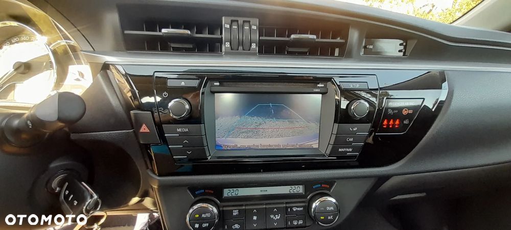 Toyota Corolla 1.6 Premium MS - 22