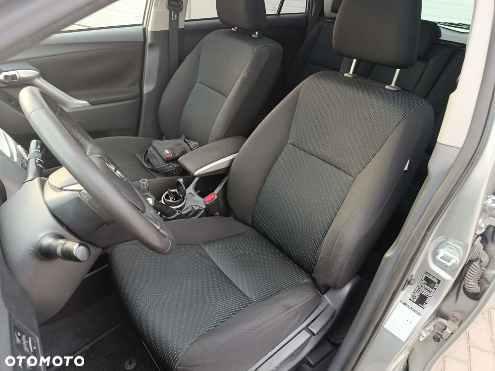 Toyota Verso 2.0 D-4D - 19