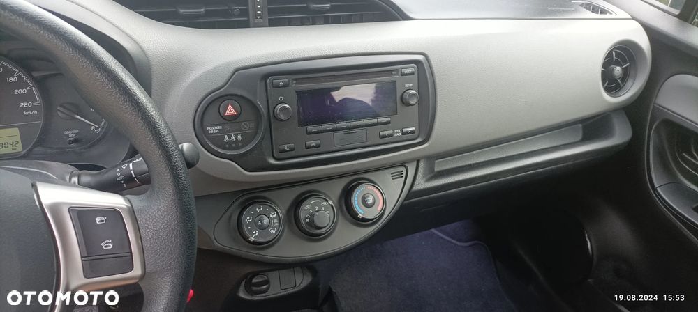 Toyota Yaris 1.0 Active - 8