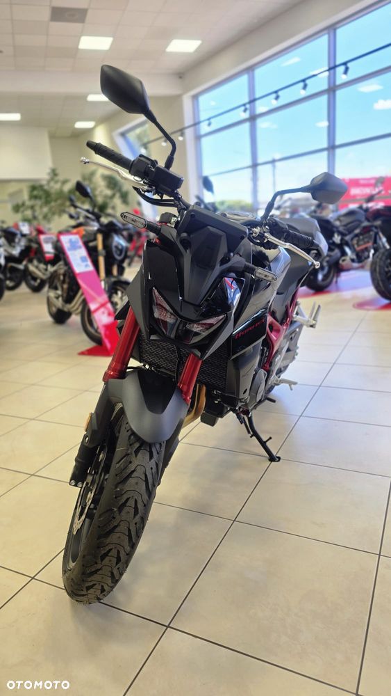 Honda CB - 8