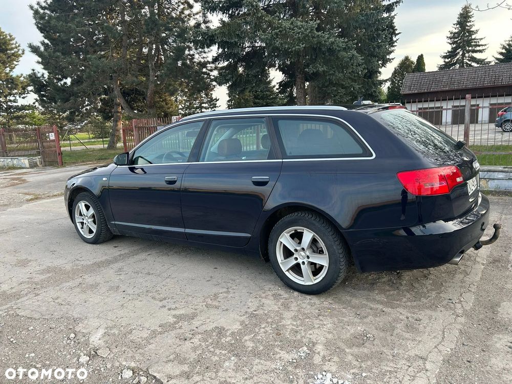 Audi A6 Avant 2.4 - 6