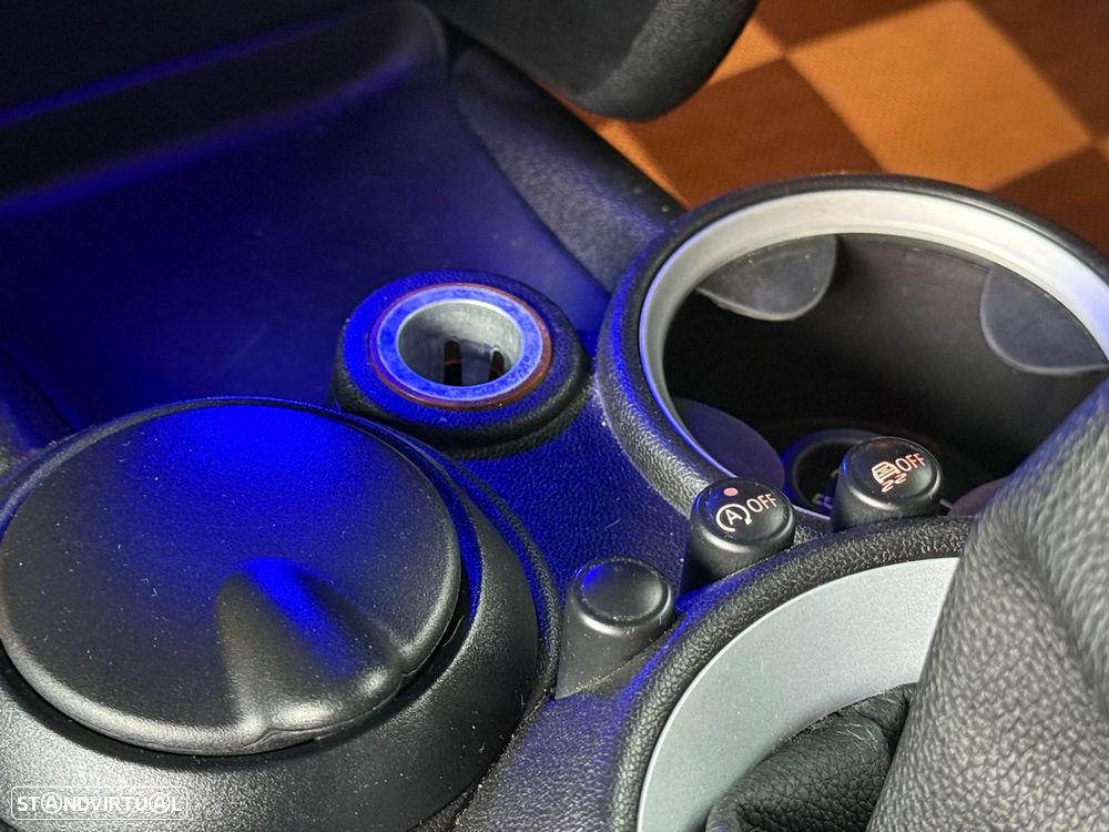 MINI 3 Portas Cooper D - 53