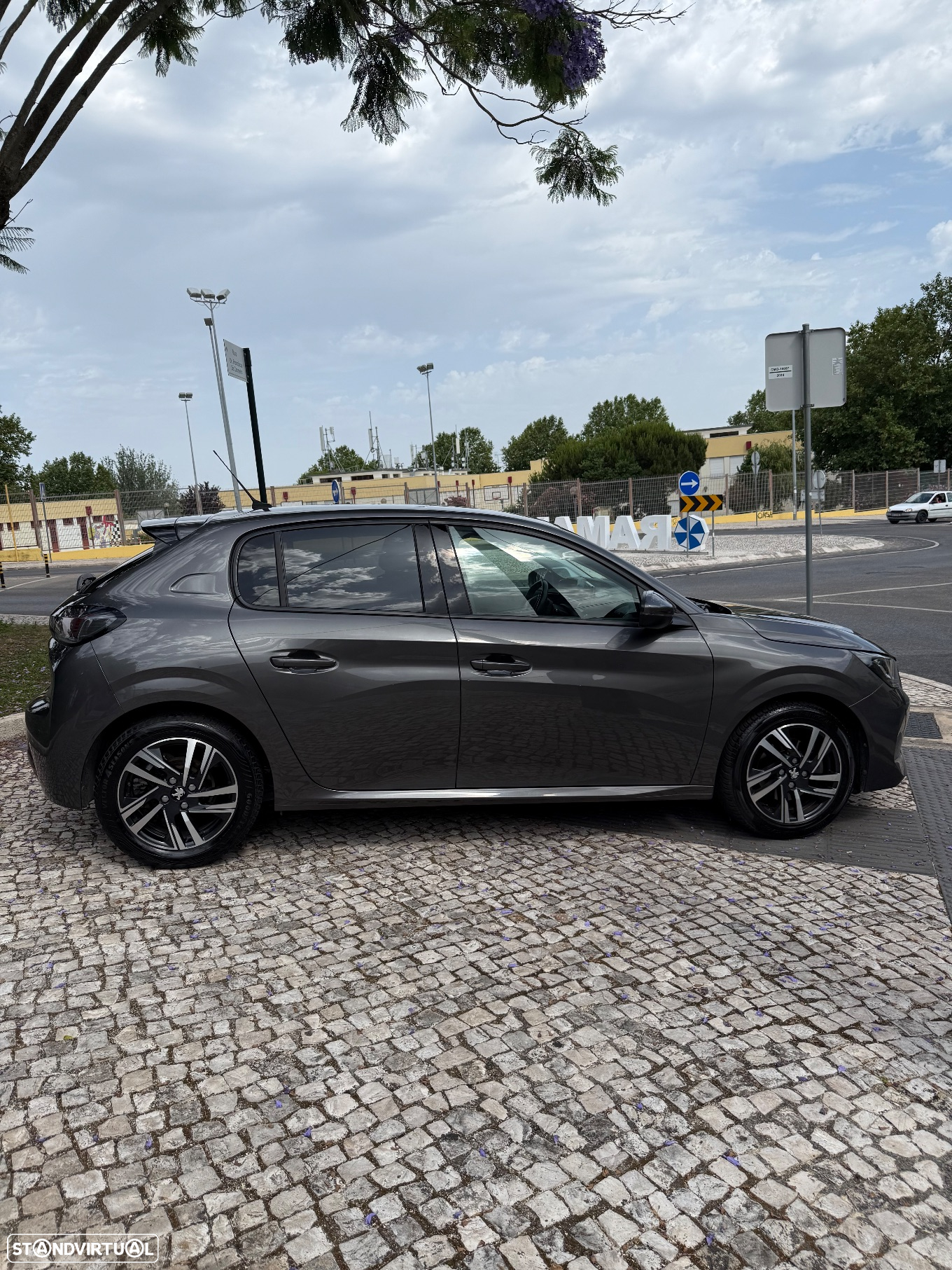 Peugeot 208 1.2 PureTech Allure - 10
