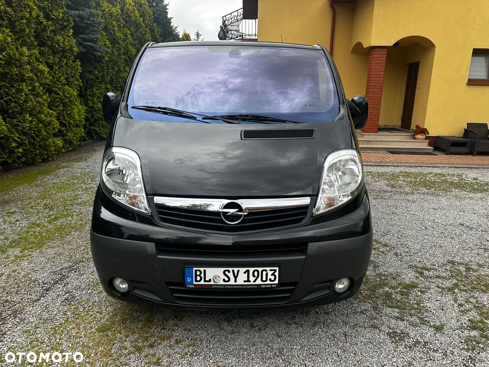 Opel Vivaro - 2