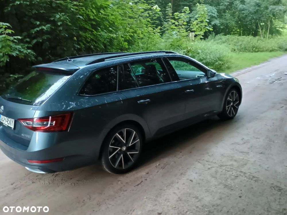 Skoda Superb 2.0 TSI Sportline DSG - 2