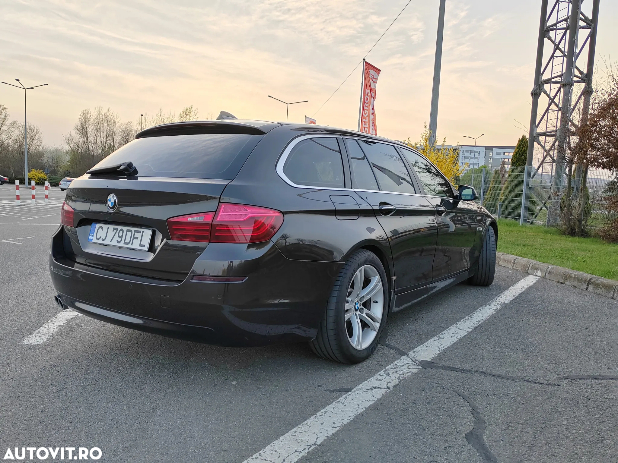 BMW Seria 5 525d Aut. - 4