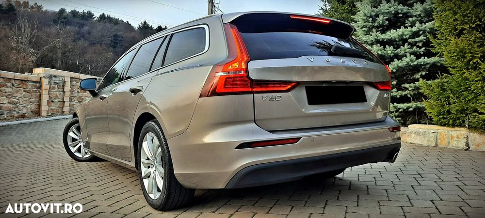 Volvo V60 D3 Momentum - 10