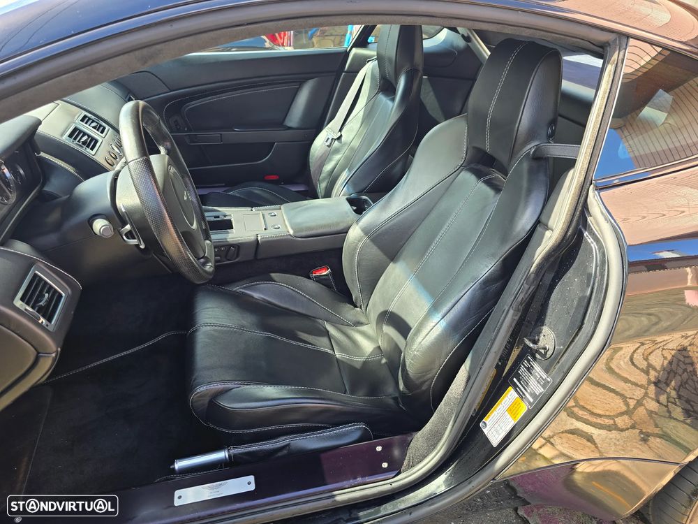 Aston Martin Virage Coupe - 10