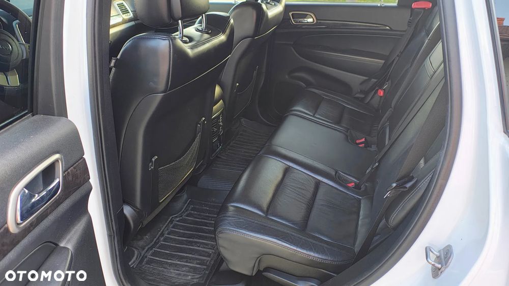 Jeep Grand Cherokee - 15