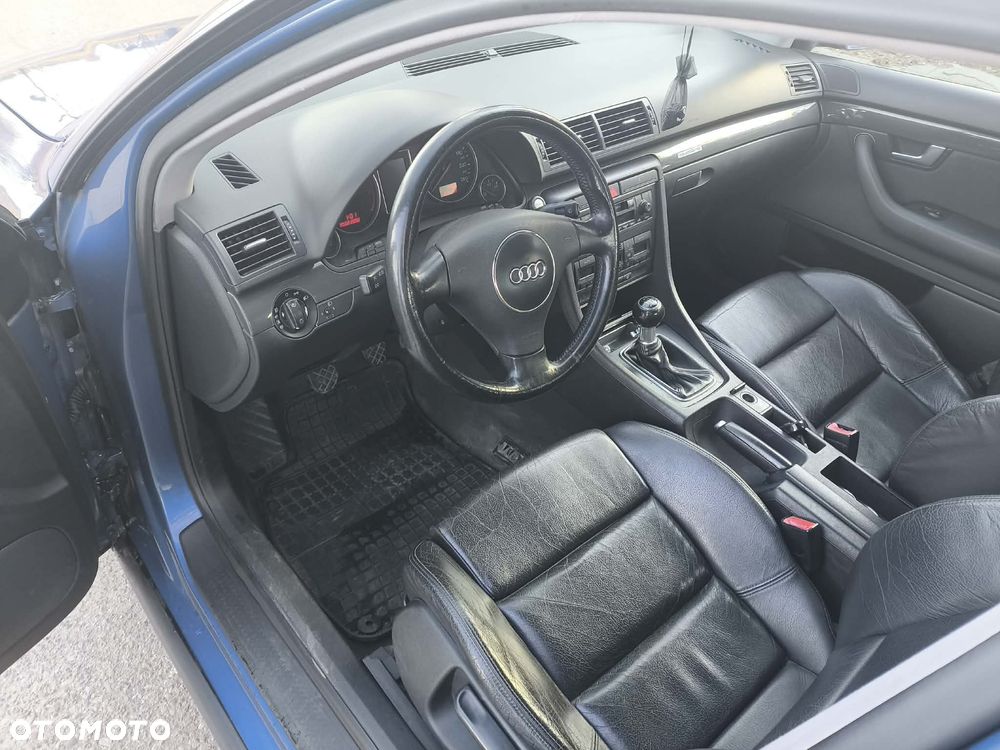 Audi A4 Avant 1.8T Quattro - 13