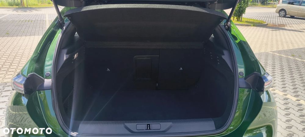 Peugeot 308 PureTech 130 EAT8 Allure - 23