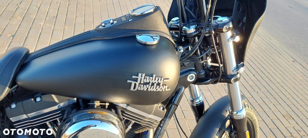 Harley-Davidson Dyna Street Bob - 7