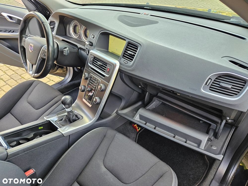 Volvo V60 D2 Kinetic - 30