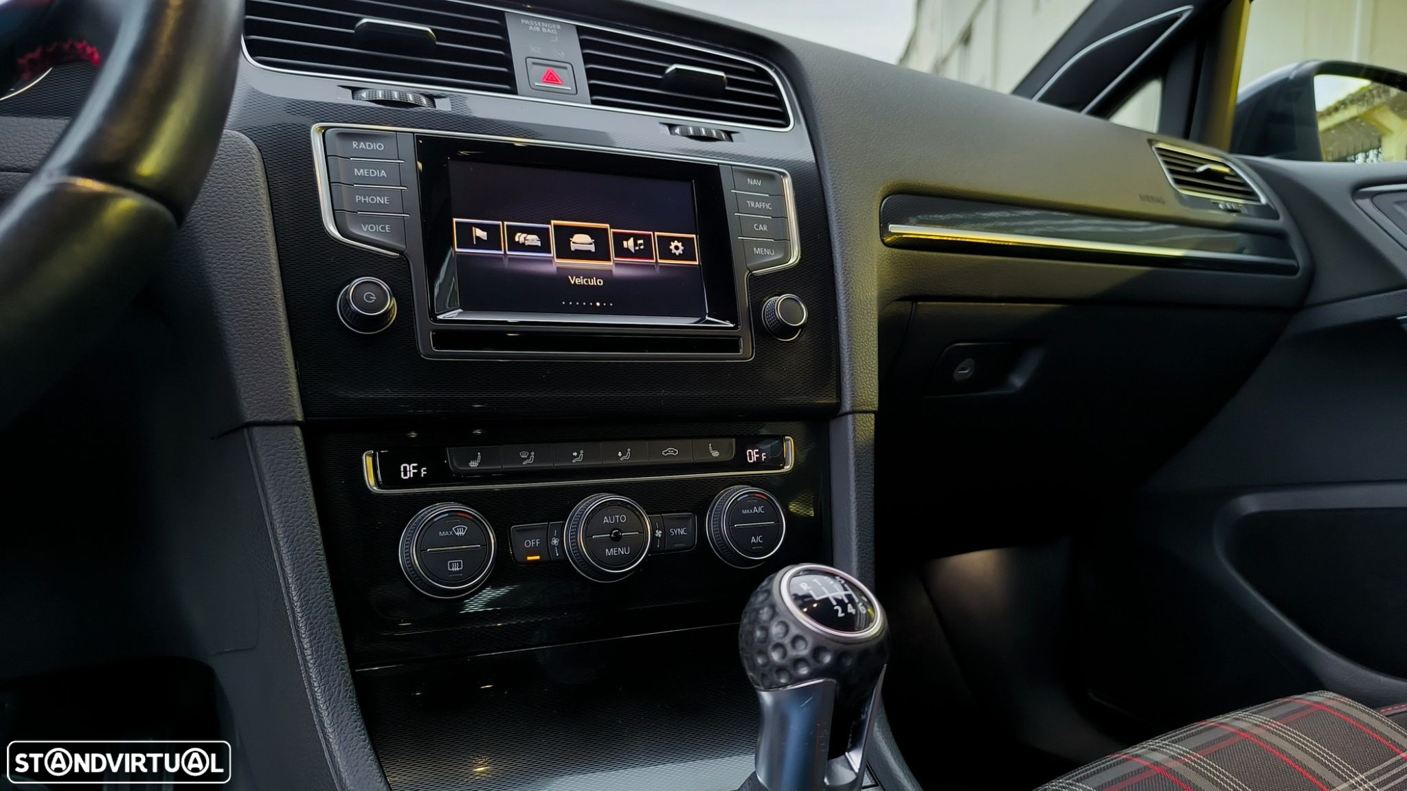 VW Golf 2.0 TSi GTi - 14