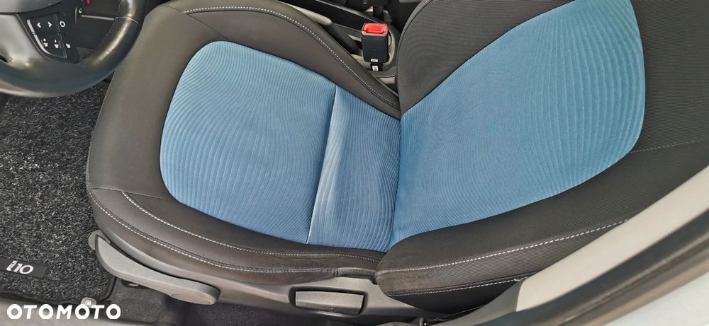 Hyundai i10 1.2 Fifa World Cup Edition - 25