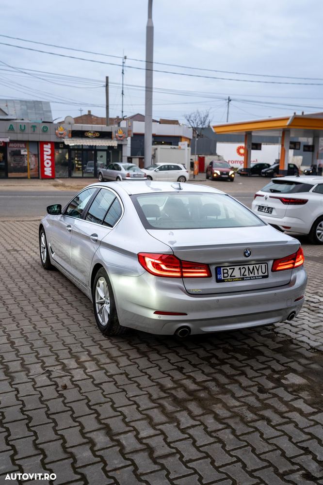 BMW Seria 5 520i Aut. Luxury Line - 6