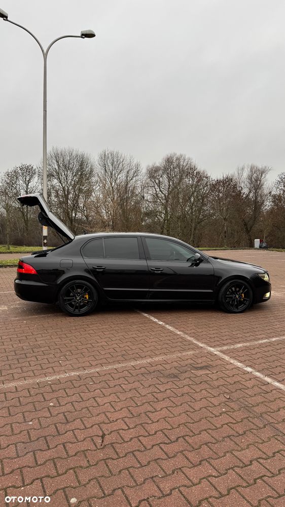 Skoda Superb 2.0 TDI Ambition - 10