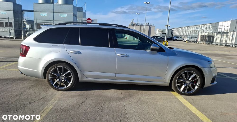 Skoda Octavia 2.0 TSI RS - 23