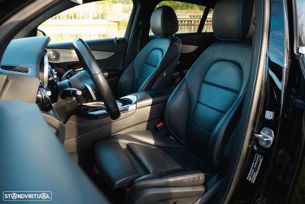 Mercedes-Benz GLC 300 de 4Matic 9G-TRONIC AMG Line Plus - 21