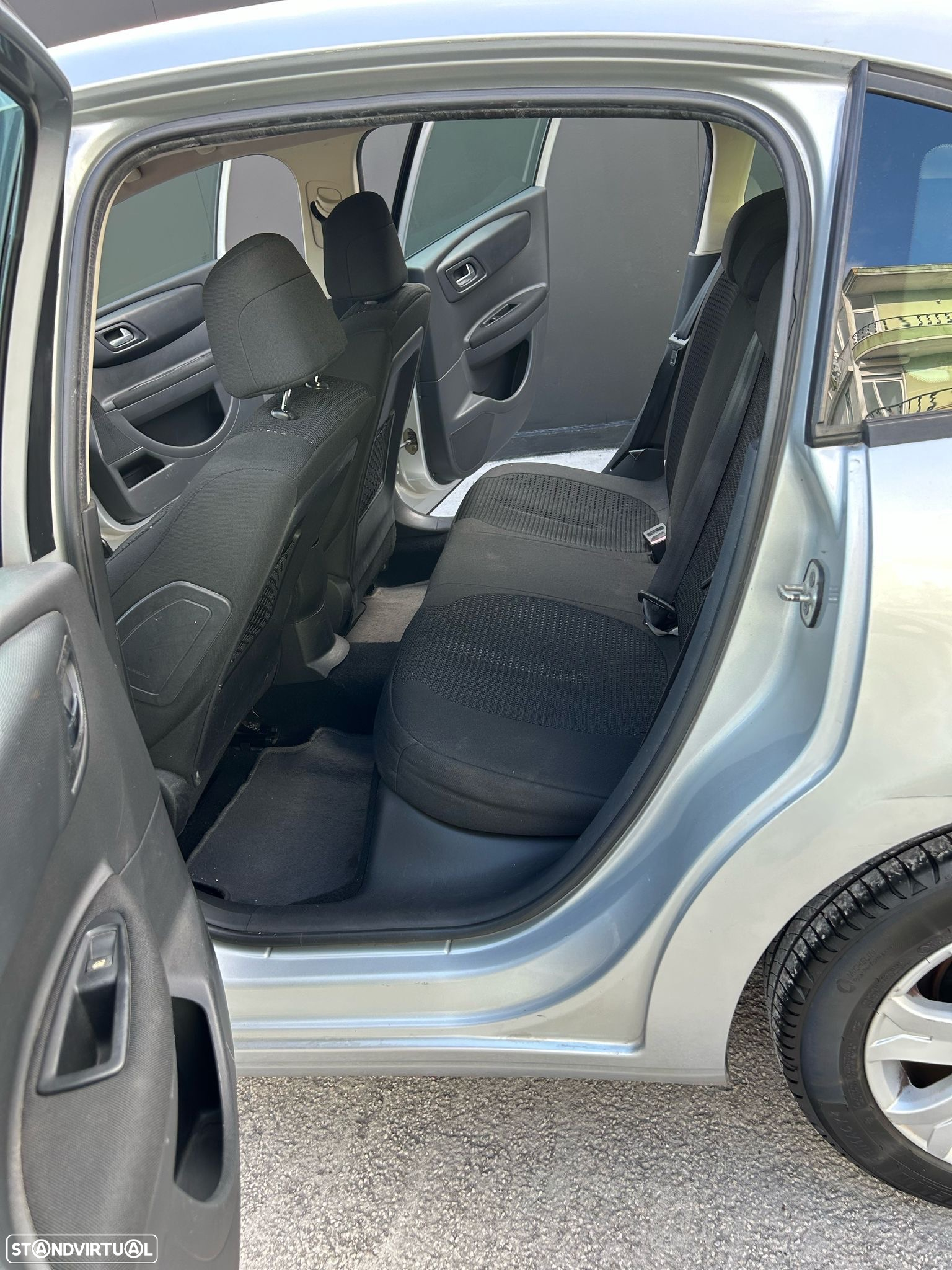 Citroën C4 1.6 HDi Seduction - 10