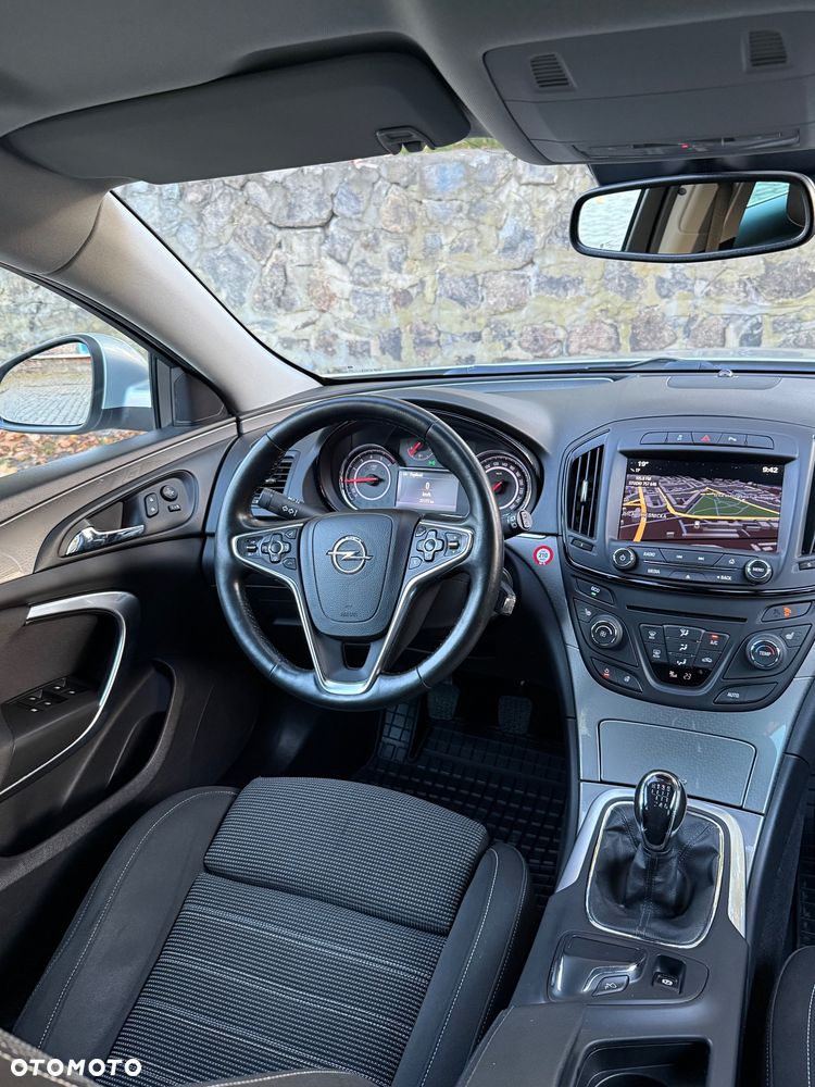 Opel Insignia - 16