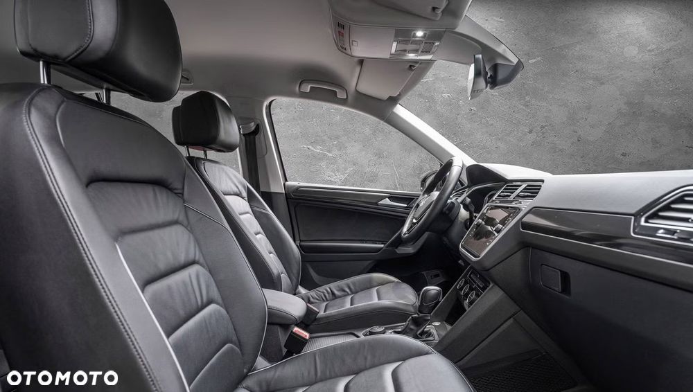Volkswagen Tiguan 2.0 TDI SCR DSG R-Line - 12