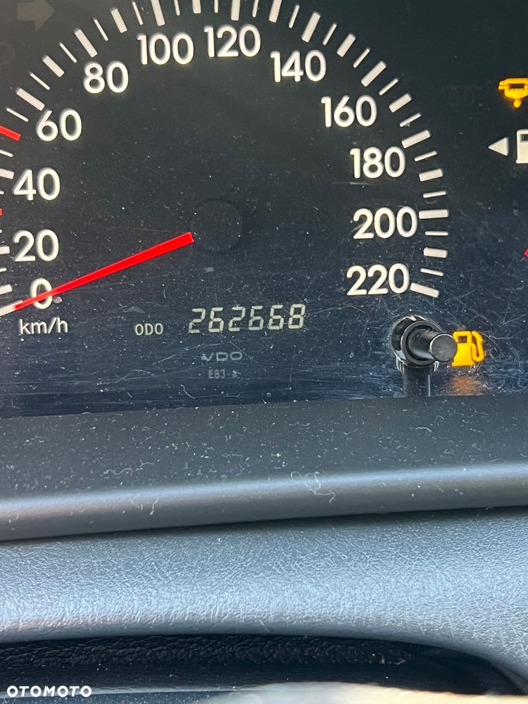 Toyota Corolla - 8
