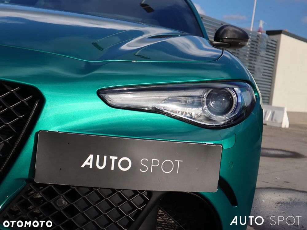 Alfa Romeo Giulia 2.9 Bi Turbo V6 Quadrifoglio - 10