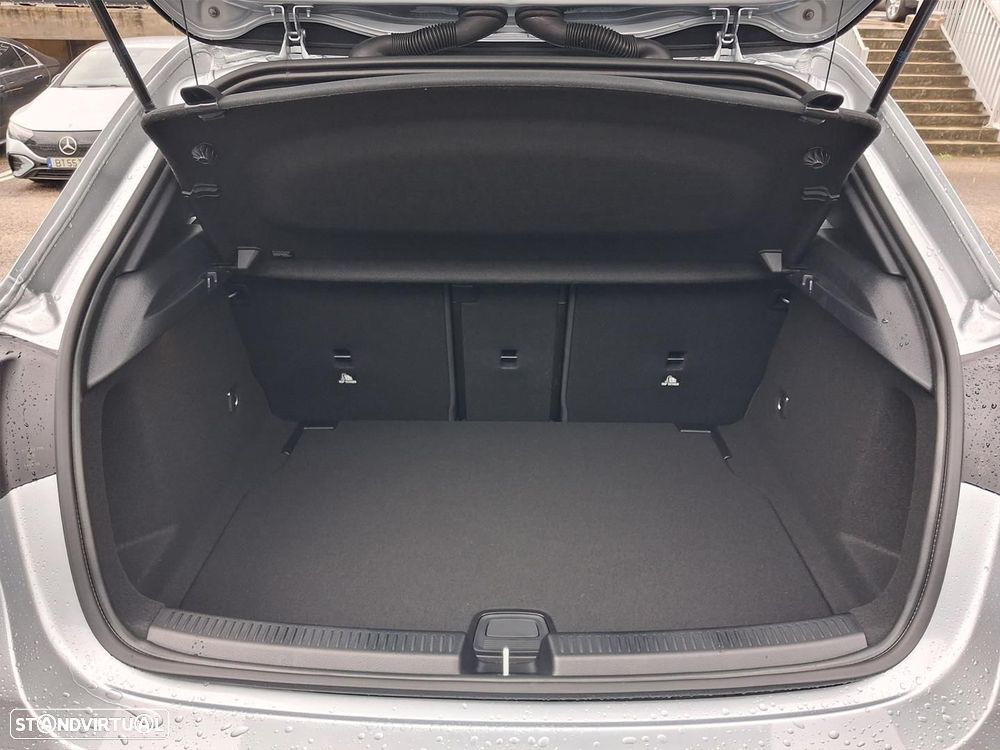 Mercedes-Benz A 180 - 12