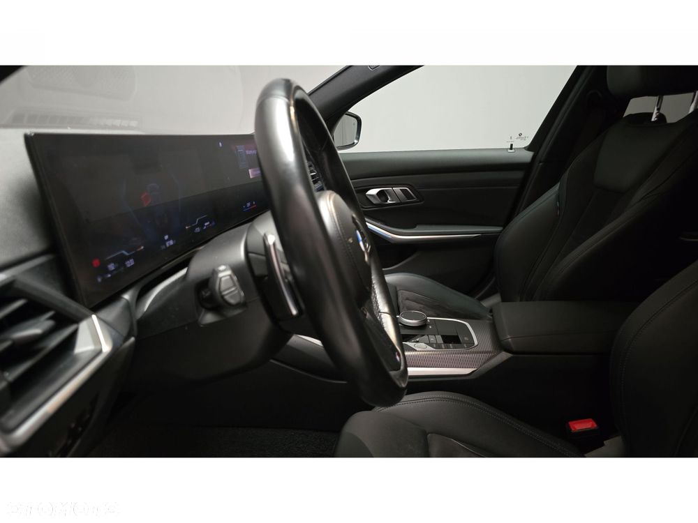 BMW Seria 3 320d xDrive mHEV M Sport - 28