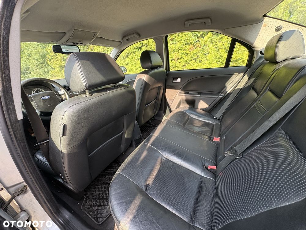 Ford Mondeo - 7