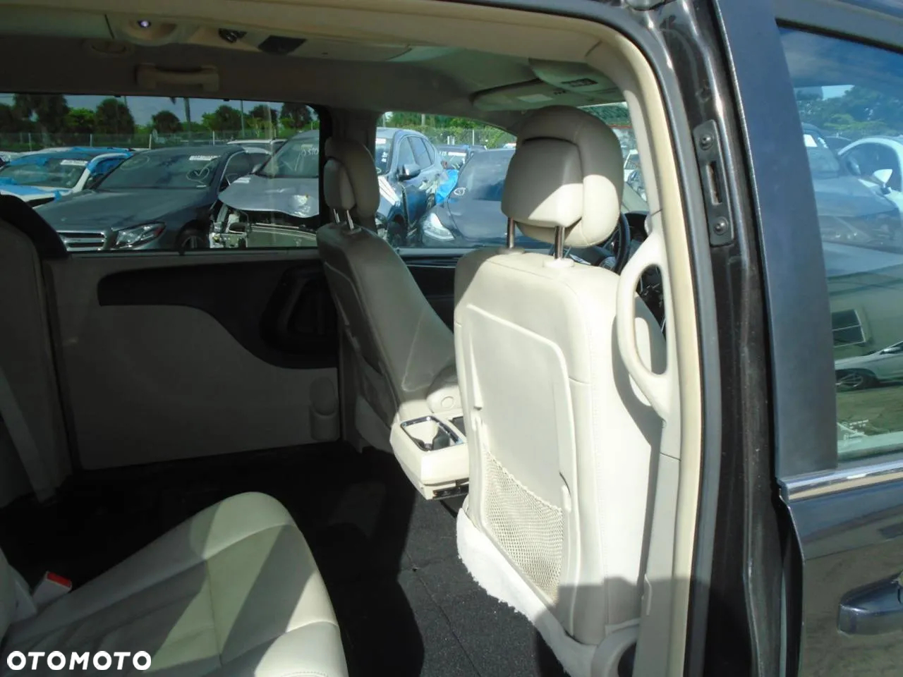Chrysler Town & Country 3.6 Touring - 6