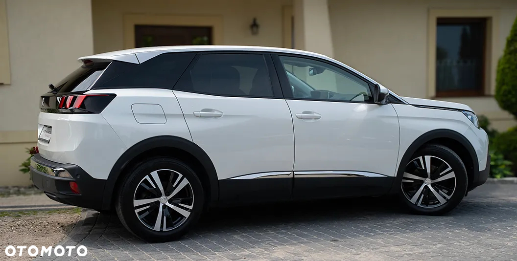 Peugeot 3008 1.5 BlueHDi Allure Pack S&S - 18