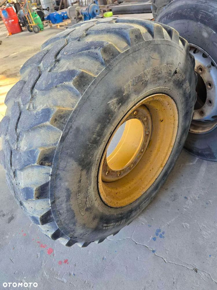 Caterpillar 908 - 11