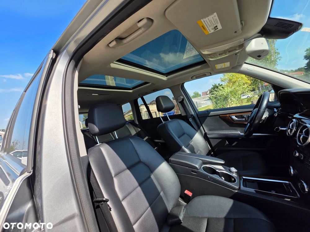 Mercedes-Benz GLK 350 4-Matic - 9