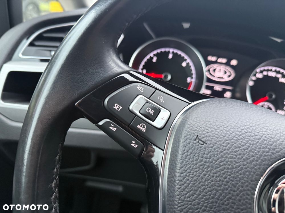 Volkswagen Touran 1.6 TDI BMT SCR Comfortline - 19