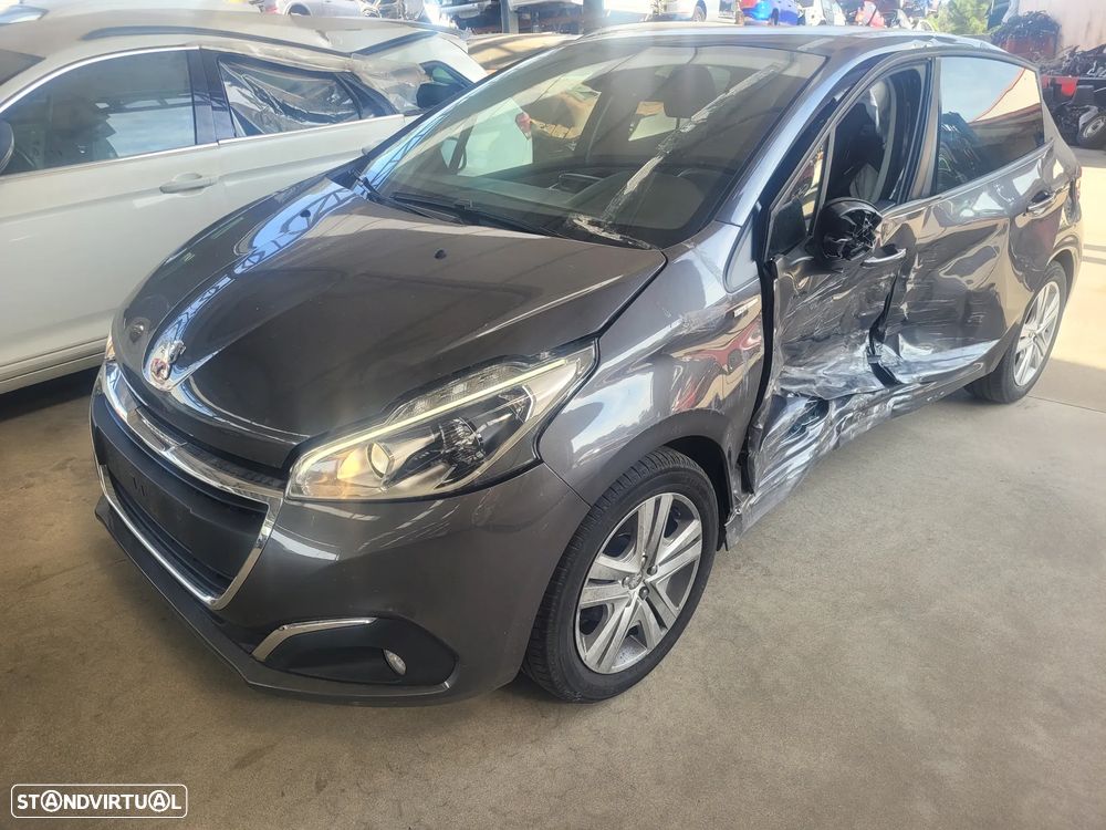 Peugeot 208 2018 para peças - 1