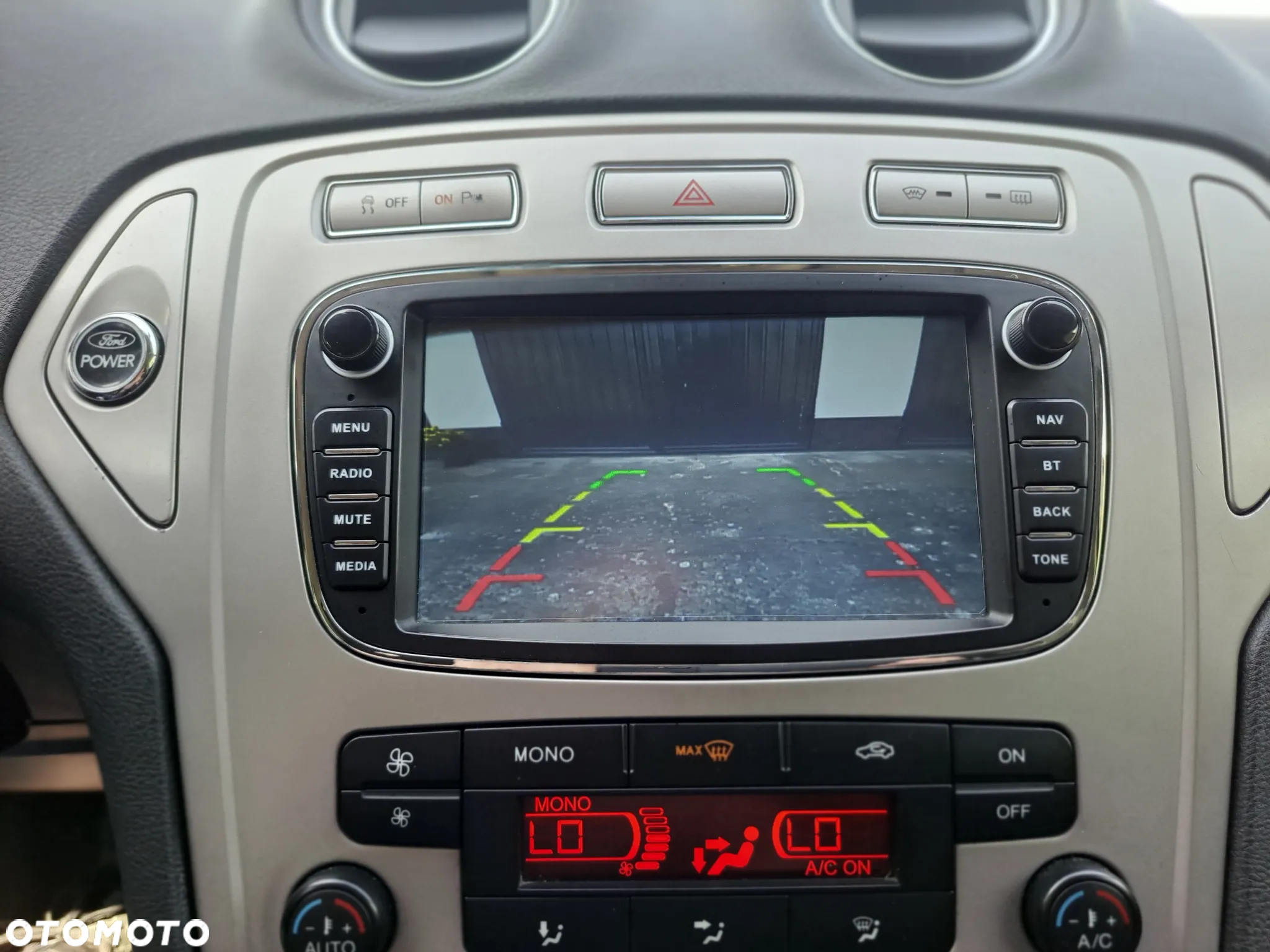 Ford Mondeo 2.0 Trend X - 14