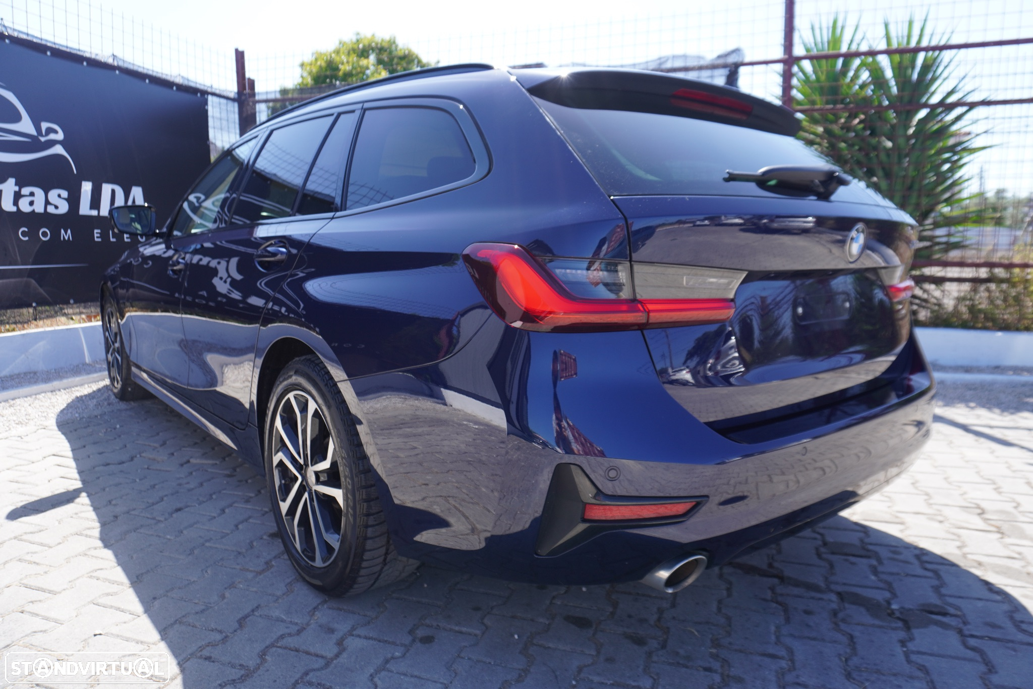 BMW 330 e Touring Line Sport Auto - 2