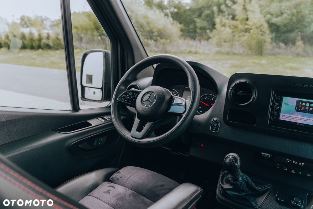 Mercedes-Benz Sprinter - 3