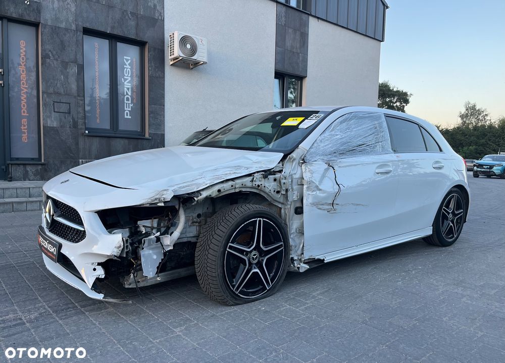 Mercedes-Benz Klasa A 180 d 8G-DCT AMG Line - 3