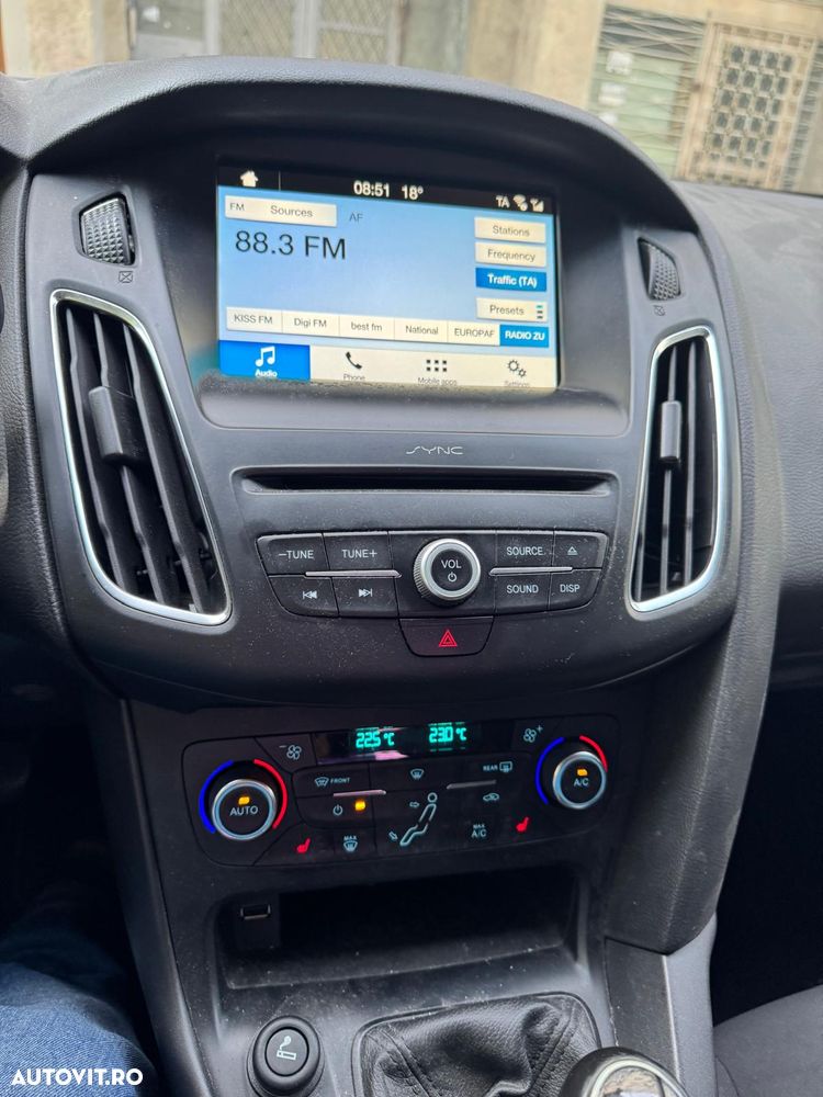 Ford Focus - 10