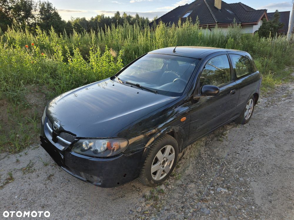 Nissan Almera - 1