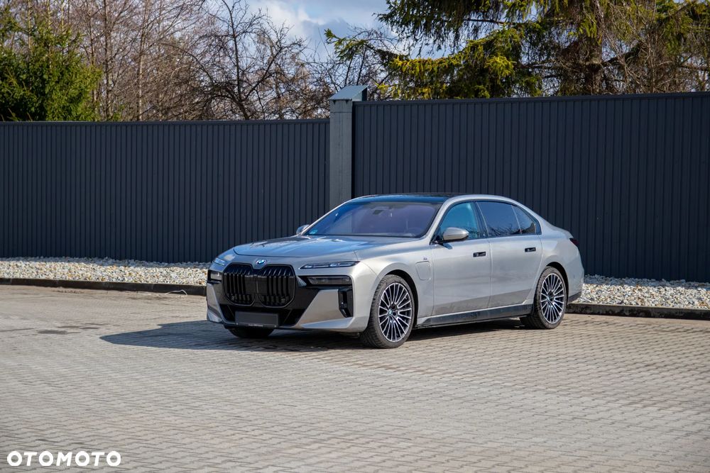 BMW Seria 7 - 1