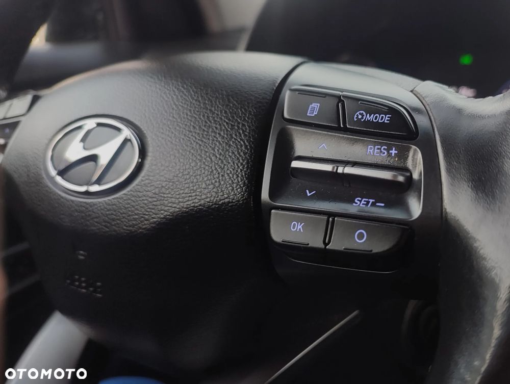 Hyundai Kona - 17