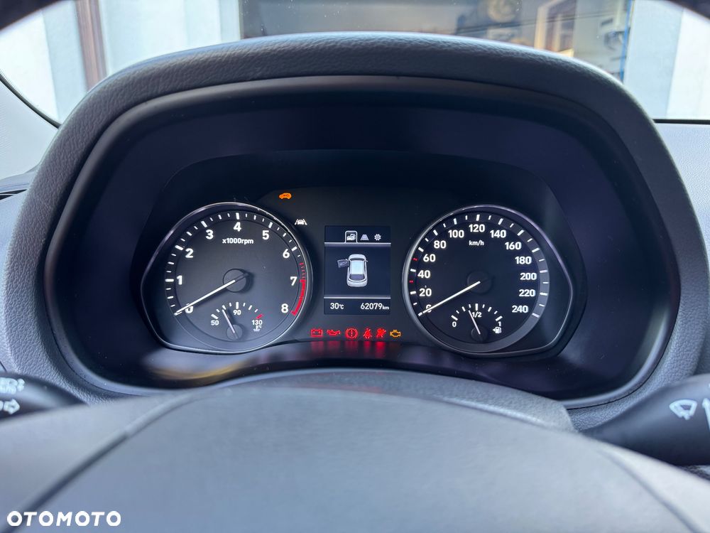 Hyundai i30 1.5 DPI Classic + - 11