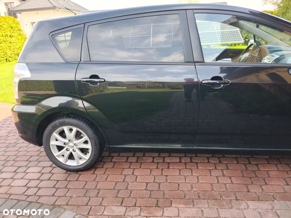 Toyota Corolla Verso 2.2 D-4D Premium - 7